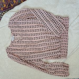 ✨5 for $25✨ Downeast Pink Bird-print Top